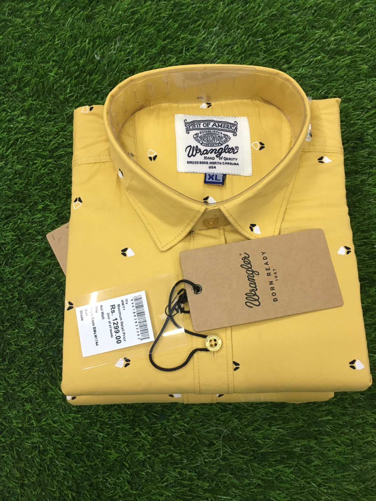 WRANGLER YELLOW PRINT SHIRT FOR GENTS