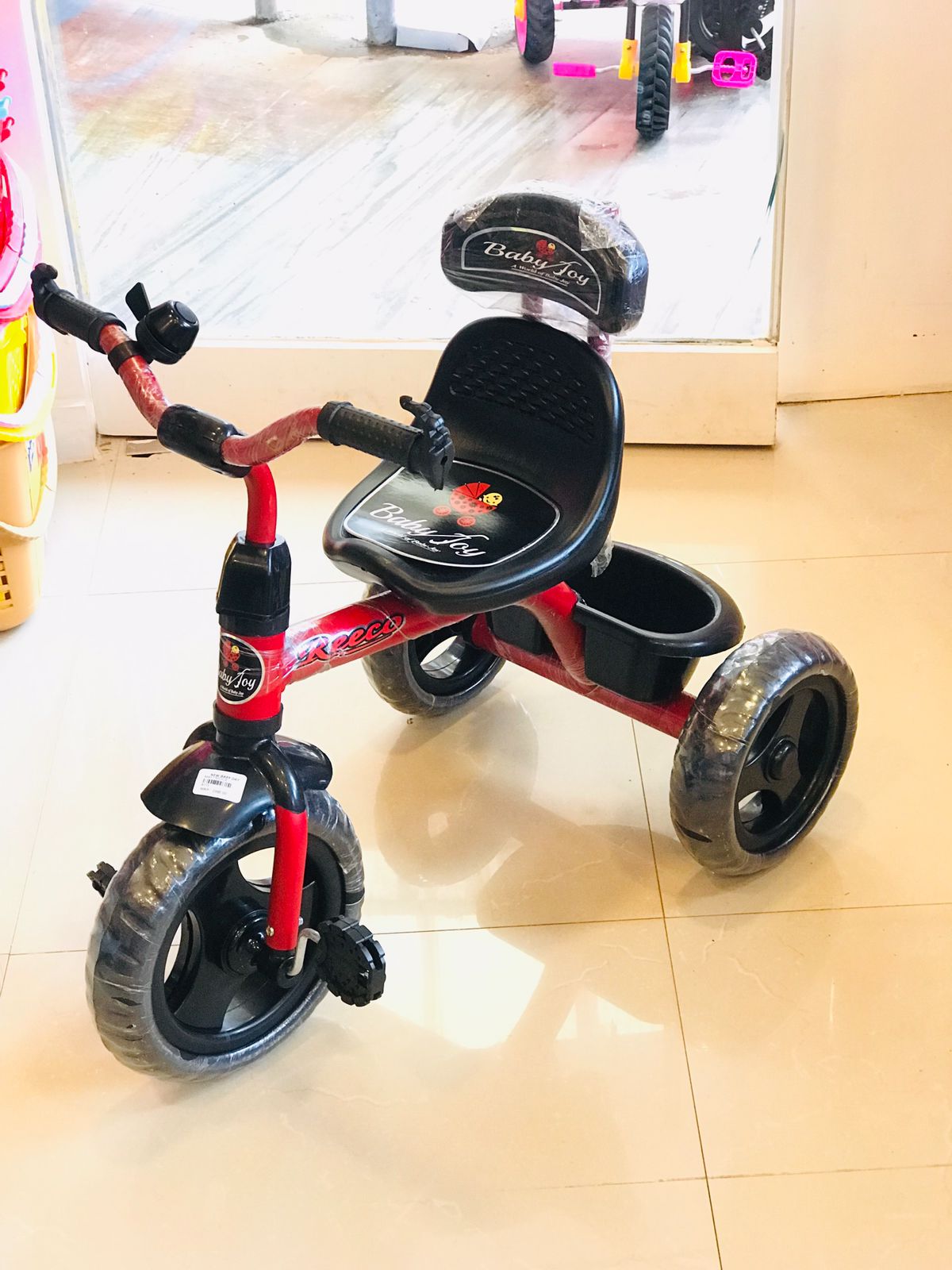 http://www.lotezystore.com/image/cache/catalog/ltzstMANSxyz3590/cycle%20and%20car/baby-joy-reeco-red.jpg