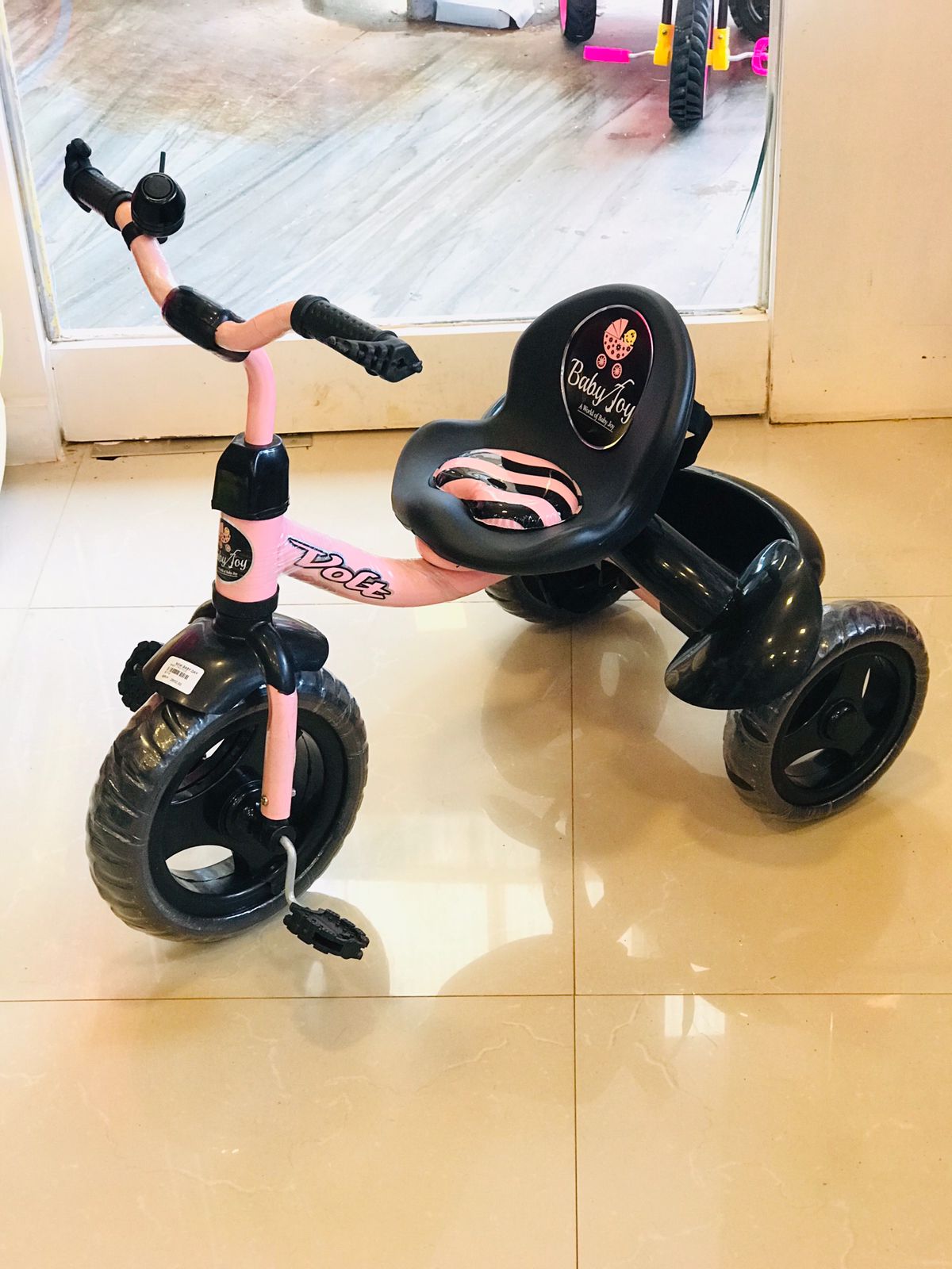 http://www.lotezystore.com/image/cache/catalog/ltzstMANSxyz3590/cycle%20and%20car/baby-joy-volt-pink.jpg