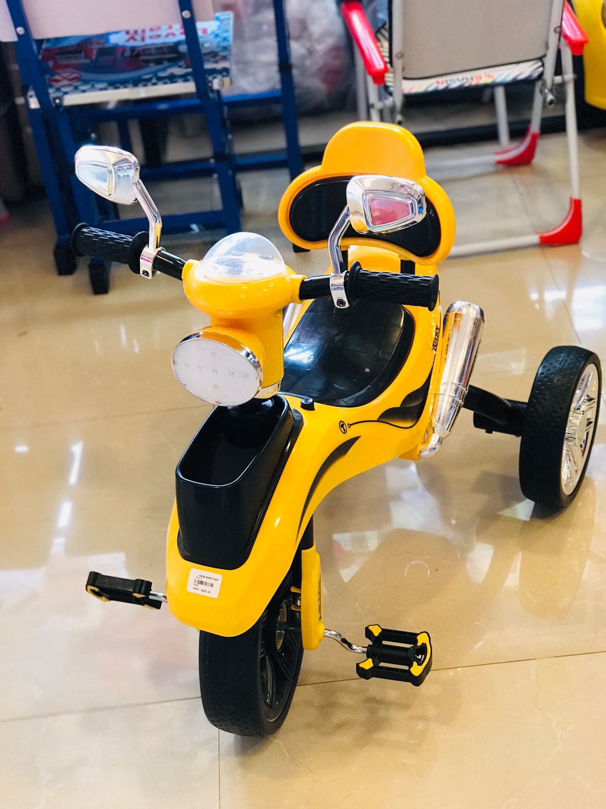 TOTSY KIDS TRICYCLE YELLOW COLOUR