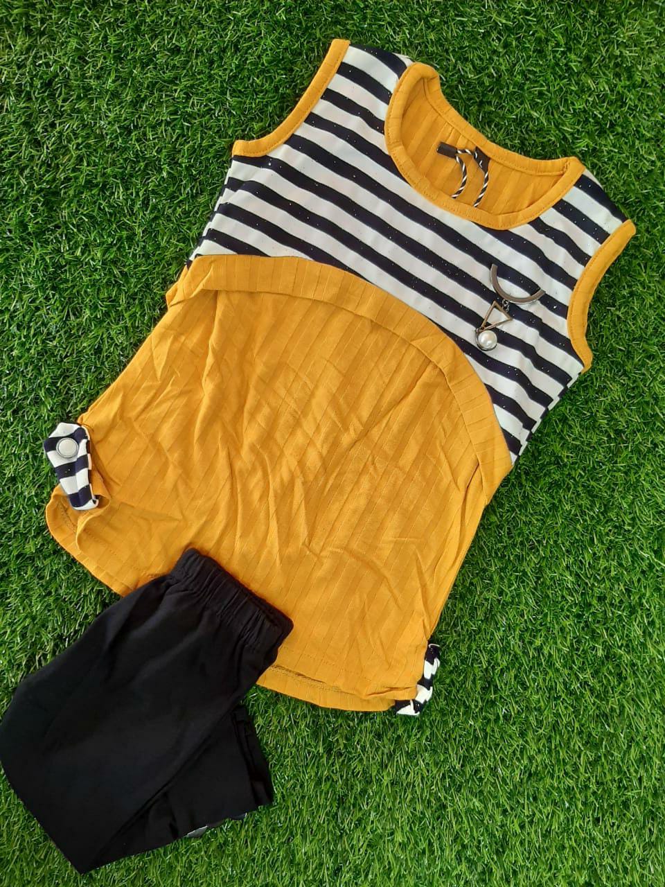 KIDS CAMP LEGGING AND TOP, YELLOW LINES COLOUR TOP BLACK PANT FOR KIDS