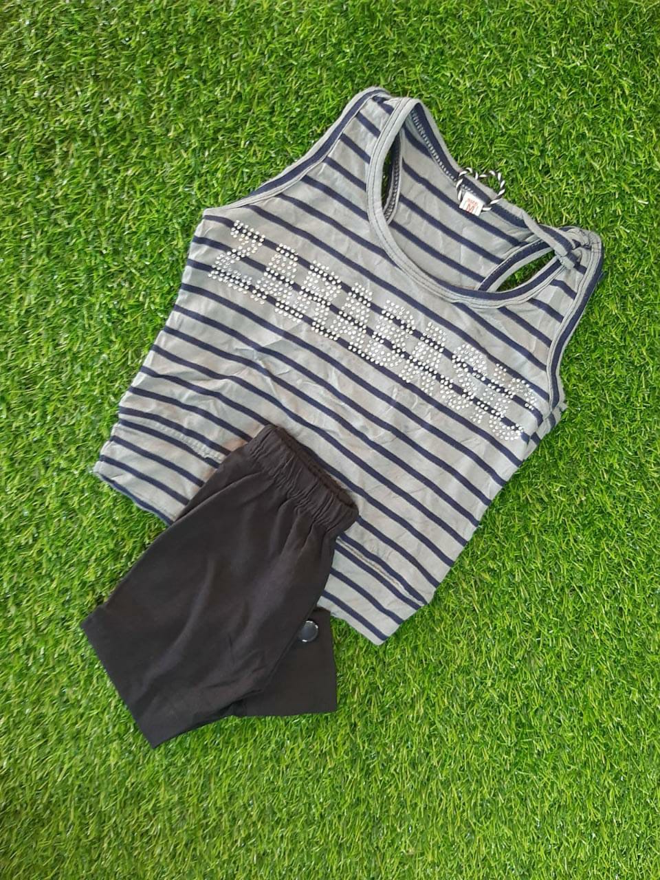 KIDS CAMP LEGGING AND TOP, LIGHT GRAY COLOUR TOP BLACK PANT FOR KIDS