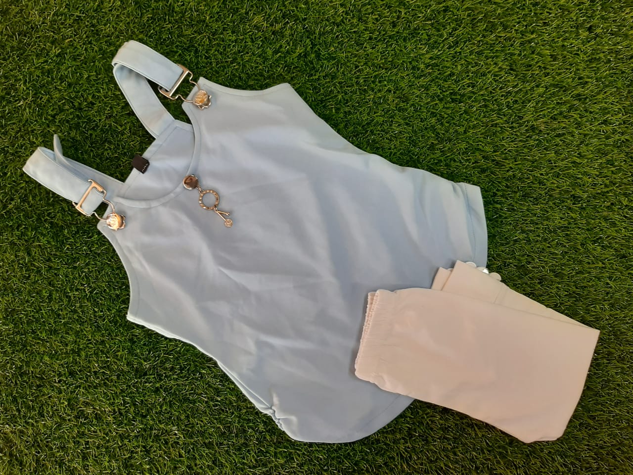 KIDS CAMP LEGGING AND TOP, WHITE COLOUR TOP CREAM PANT FOR KIDS