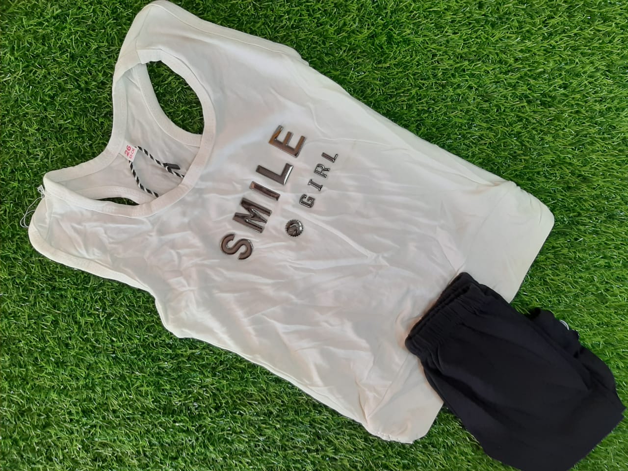 KIDS CAMP LEGGING AND TOP, SMILE GIRL WHITE COLOUR TOP BLACK PANT FOR KIDS