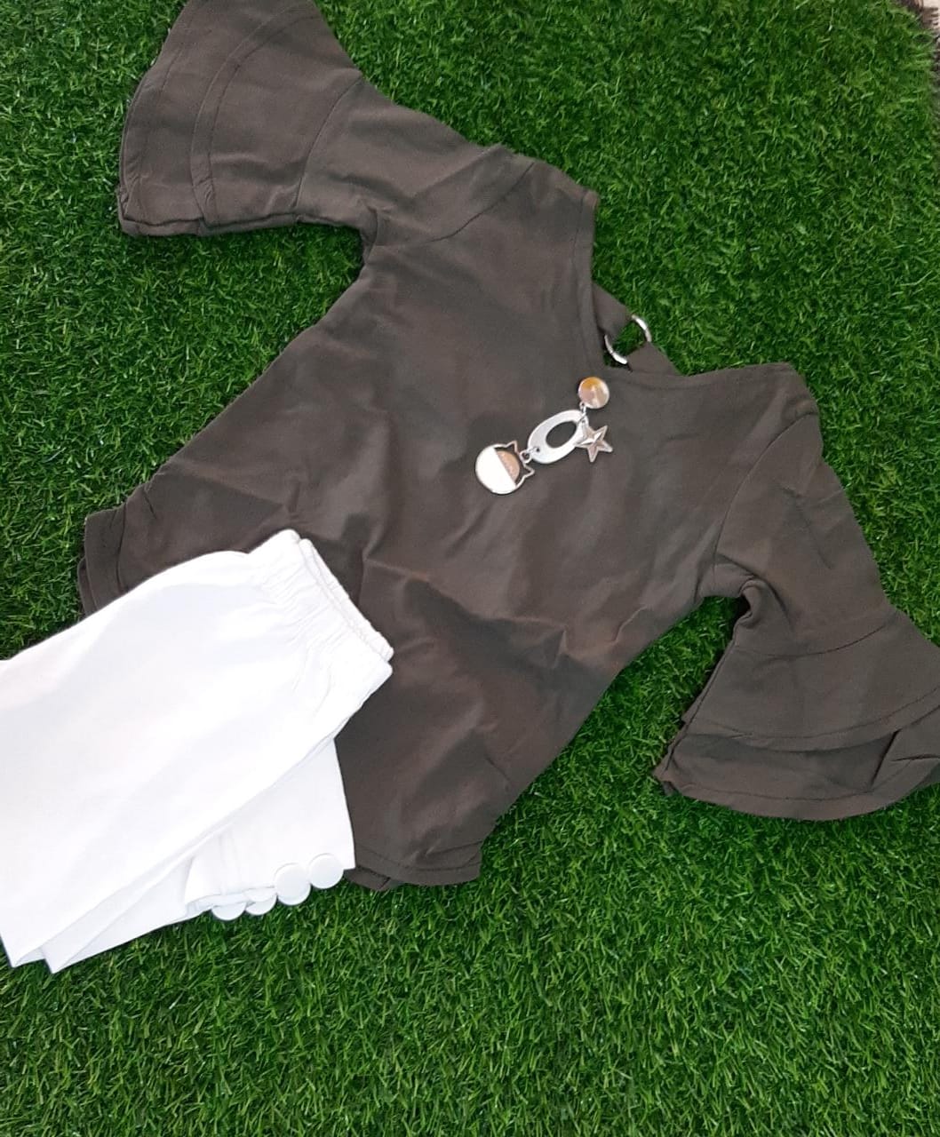 KIDS CAMP LEGGING AND TOP,  GRAY COLOUR TOP WHITE PANT FOR KIDS