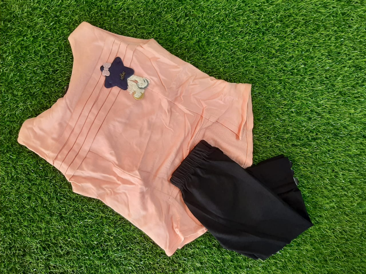 KIDS CAMP LEGGING AND TOP, LIGHT PINK COLOUR STAR PRINT TOP BLACK PANT FOR KIDS